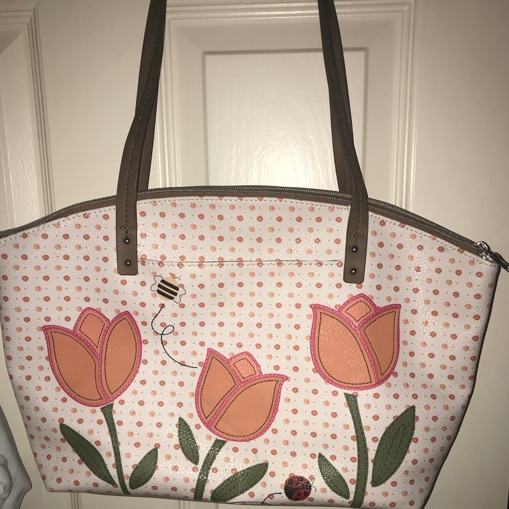 Relic Springtime/ Summer Purse 👛